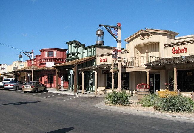1.5 Hour Stretch Limo Golf Cart Tour, Ultimate Old Town Exploration - Quick reasons to book this Old Town Scottsdale limo golf cart tour