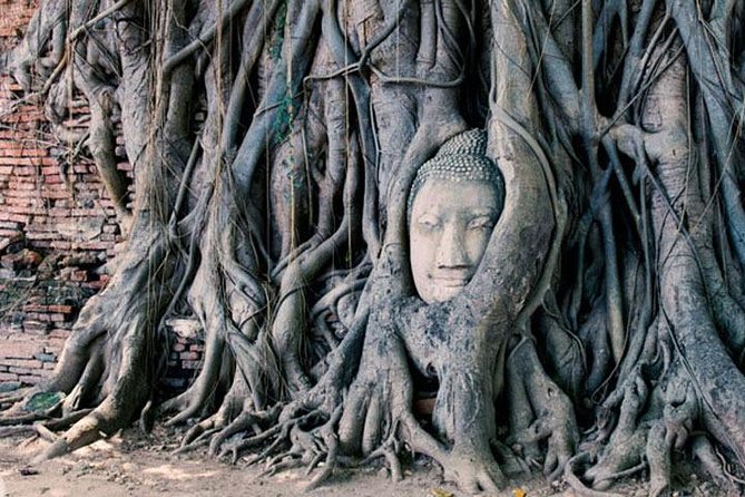 2 Day Private Car with Driver from Laem Chabang to Bangkok & Ayutthaya - Day 1 in Bangkok: Wat Phra Keaw, Wat Pho, Wat Arun in one run
