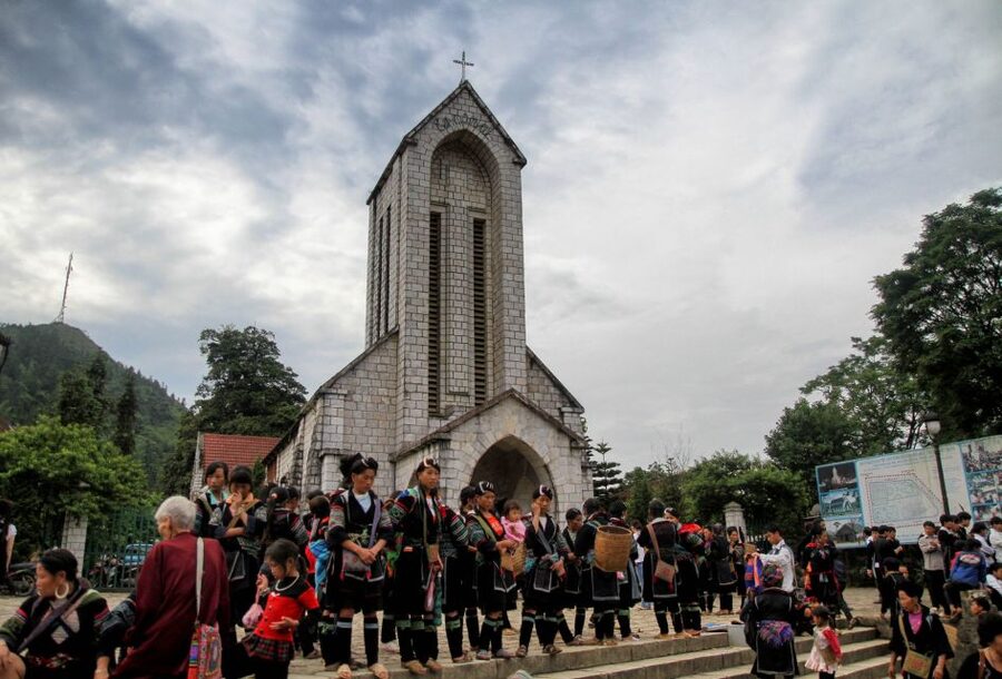 2-Day Sa Pa Ethnic Homestay Tour & Trek with Limousine Bus - Should you book this Sa Pa homestay trek with limousine bus?