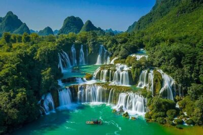 2 Days 1 Night Ban Gioc Waterfall Tour from Hanoi By Limousine - The limo van from Hanoi: comfort for a long day