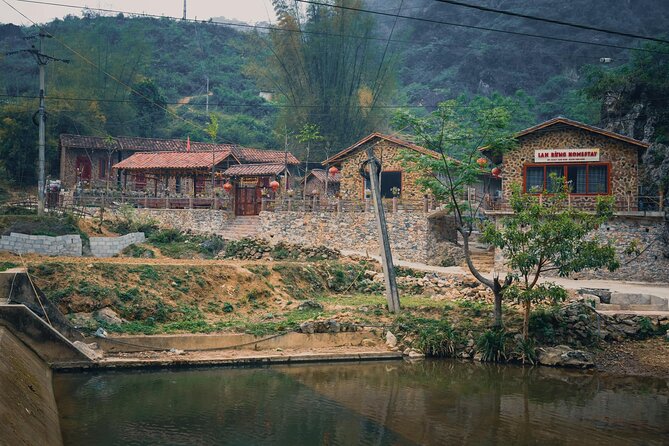 2 Days 1 Night Ban Gioc Waterfall Tour from Hanoi By Limousine - Thung Nang viewpoint and the long return to Hanoi