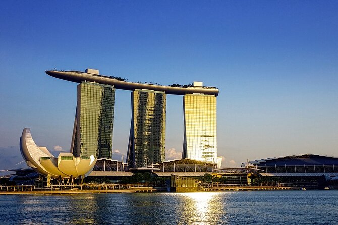 4 Hours - Singapore Tour in Private Car or Minibus with Driver - Merlion Park: the iconic symbol, plus what to look for