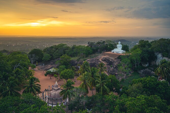 5 Days Private Vehicle with English Speaking Chauffeur - Day 4: Galle Dutch Fort walls, lighthouse views, and the Old Town walk