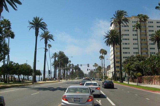 5-Hour Tour , Los Angeles, Hollywood, Beverly Hills, and all over - Movie star homes and Beverly Hills viewpoints