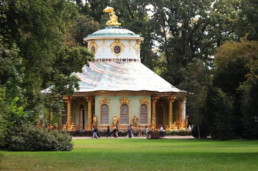 5h Potsdam private tour with Guide, Chauffeur & Photographer - Sanssouci Palace: the main event with guided time and a walk