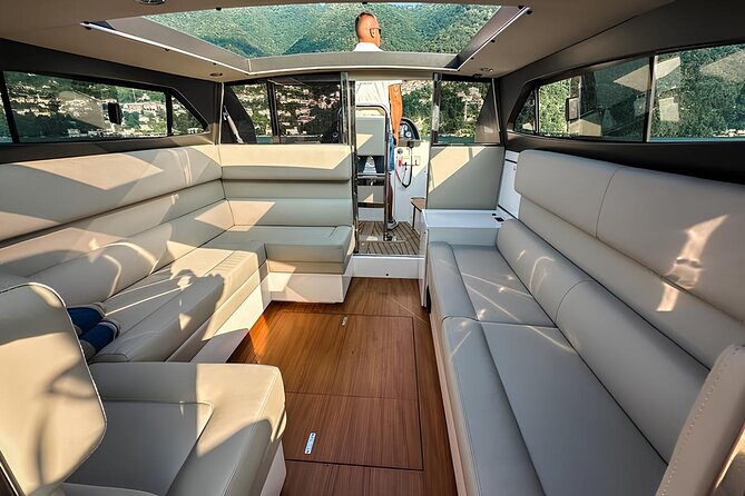 7-11 Guests Luxury Limousine Boat Private Tour of Lake Como - Key highlights you’ll feel on the water