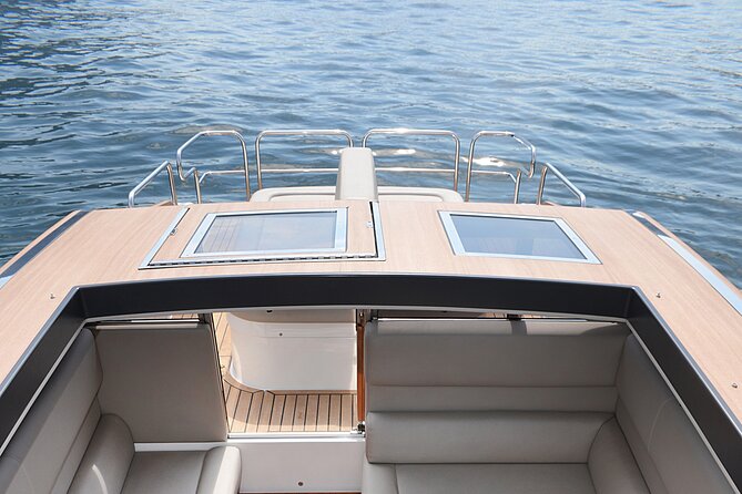 7-11 Guests Luxury Limousine Boat Private Tour of Lake Como - Bellagio classics: Villa Melzi and Villa Serbelloni from the water