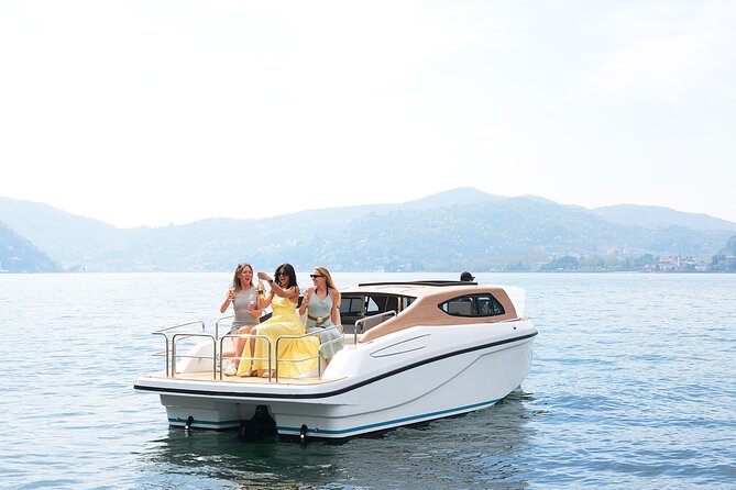 7-11 Guests Luxury Limousine Boat Private Tour of Lake Como - Villa Carlotta and Balbianello: gardens, art, and film-famous angles