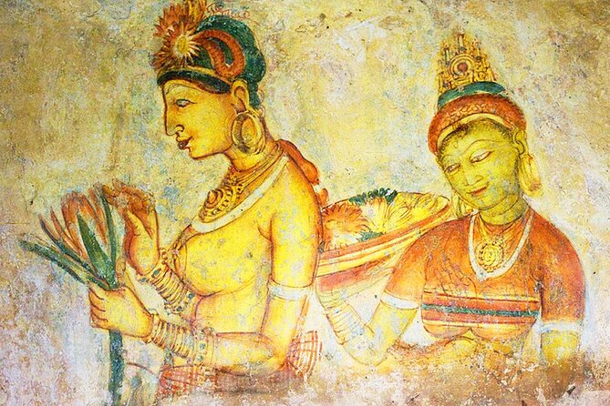 8 Days Adventure Tour with Chauffeur and Air-condition Vehicle - Day 3: Temple of the Tooth, Kandy city tour, and cultural dancing