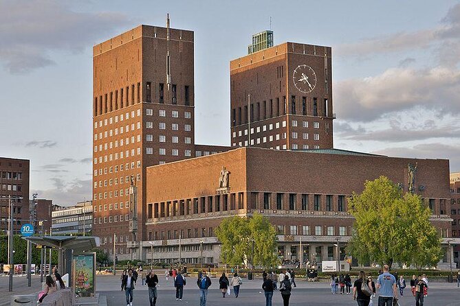 8 hours Full-Day Exclusive Oslo Tailormade Guided Limo Tour - Key highlights that make this tour worth your time