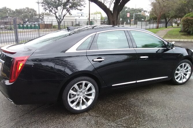 A Black Car, Limousine, & SUV service in San Antonio and south Texas. - Pickup at Airport, Hotels, and Any Address You Choose