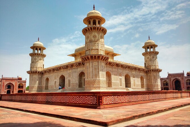 Agra Full-day Tour Taj Mahal, Agra Fort & Secret Walking Tour with Private Car - Should you book this private Agra day tour?
