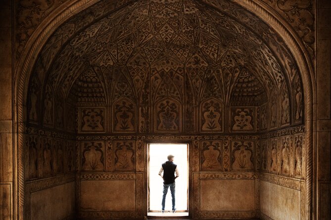 Agra Full-day Tour Taj Mahal, Agra Fort & Secret Walking Tour with Private Car - What you actually get for the money