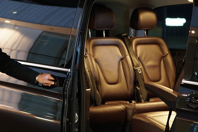 Airport Limousine Transfer: Arlanda Airport to Stockholm City 1-7 Passengers - Why This Arlanda-to-Stockholm Transfer Works So Well