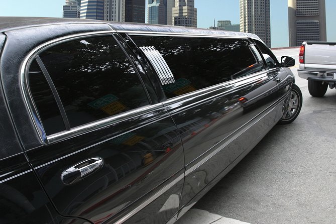 Airport Luxury departure ride from NYC Hotels by Limousine or SUV - What You’re Really Paying For: a Stress-Proof Exit