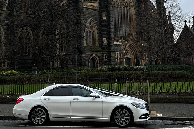 Airport Transfers - Chauffeur Car & Limo Services of Melbourne - Who This Transfer Suits Best