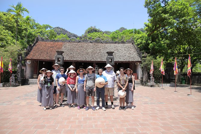 Amazing Luxury Hoa Lu Tam Coc 1 Day - Small Group Tour With Limousine bus - English-Speaking Guide and Getting Around on Time