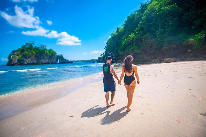 Bali-Nusa Penida. West Part. Private car. All-inclusive - Stop 5: Paluang Cliff near Pura Paluang (short but fun)