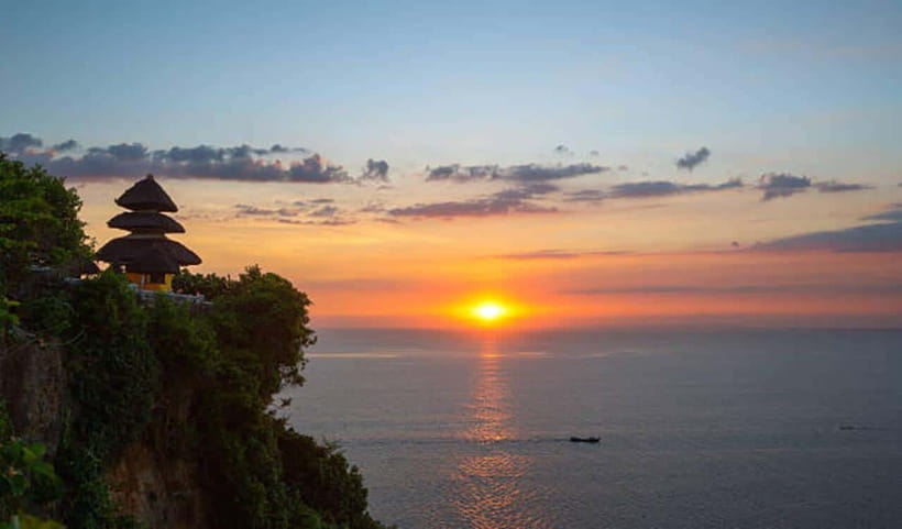 Bali: Private Car Charter with English's speaking driver - Waterfalls, Swims, and Why Your Clothes Matter