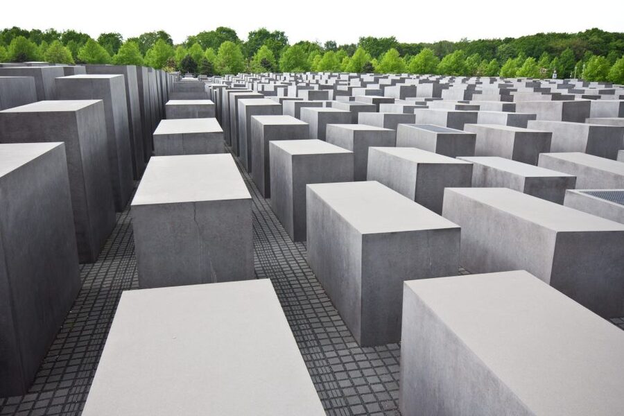 Berlin: Scenic Guided Tour by Private Car for 2, 3, 6 Hours - Guides that shape the experience: what stood out in real service