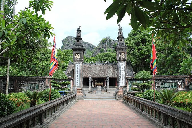 Best Service - Hoa Lu -Trang An - Mua Cave Limousine - All Inclusive - Getting From Hanoi: The Limousine Van Advantage