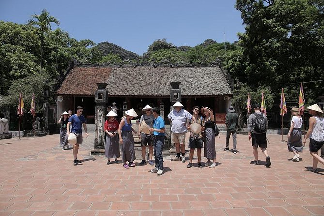 Best Service - Hoa Lu -Trang An - Mua Cave Limousine - All Inclusive - Stop 2: Trang An Grottoes by Sampan (and the King Kong Connection)