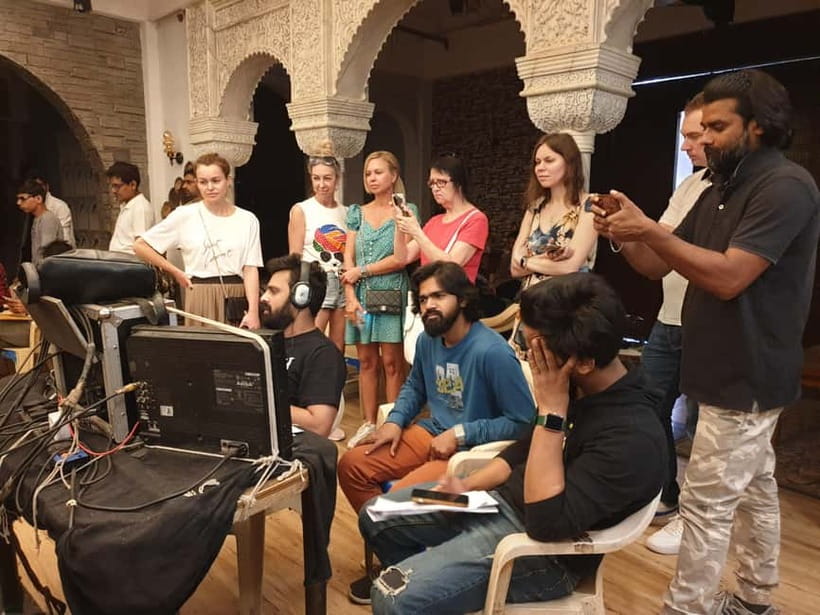 Bollywood Sightseeing and Celebrity Home Tour by Private Car - Who this tour is best for (and who should skip it)