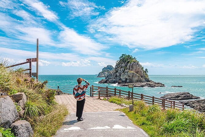 BTS Landmarks Private Car Tour in Busan with a Licensed Guide - Private car, big BTS energy: how this day actually feels