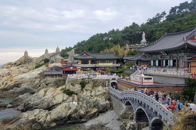 BTS Landmarks Private Car Tour in Busan with a Licensed Guide - Oryukdo Skywalk: Jimin ties and a dramatic “Five-Six Island” feeling
