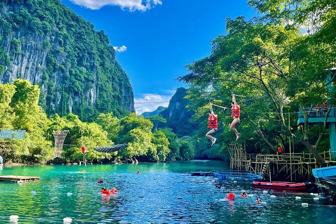 Chan May Port to Golden Bridge or Hoi An by Private Car - Ba Na Hills and the Golden Hands Bridge: plan for weather and give yourself room
