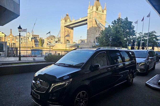 Chauffeur Limo Service From Heathrow Airport to London any Hotels - From Arrival Hall to Car Park: Luggage Help That Saves Your Energy