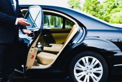 Chauffeur Service For Airport Transfers in London 2025 - Parking and Congestion Included: The Part Most Transfers Make Annoying
