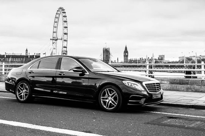 Chauffeur Service For Airport Transfers in London 2025 - Should You Book This Heathrow Chauffeur Transfer?
