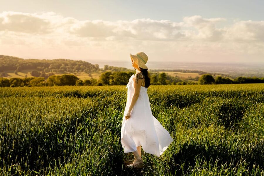 Cotswolds Village Private Car Tour and Photoshoot - Private car pickup in Bourton-on-the-Water: comfort and control
