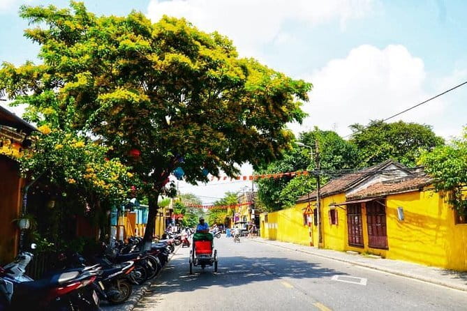 Da Nang Airport Arrival Or Departure By Private Car Transfers - What’s included vs not included (so you can budget like a pro)