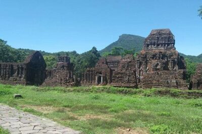 Da Nang Airport or City to Hoi An City or Vice Versa- Private Car - Timing: plan for 1–2 hours, then breathe