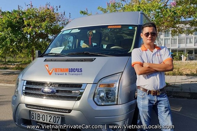 Da Nang to Phong Nha Private Car and versa way - Stop 2: Lang Co Beach Break at the Hai Van Pass Foot