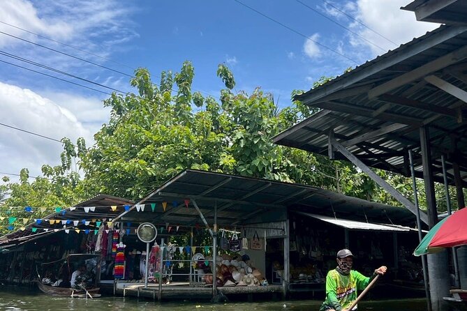 Damnoen Saduak and Maeklong Railway Market Tour with Private Car - Food and rules: what’s included, and what to watch for