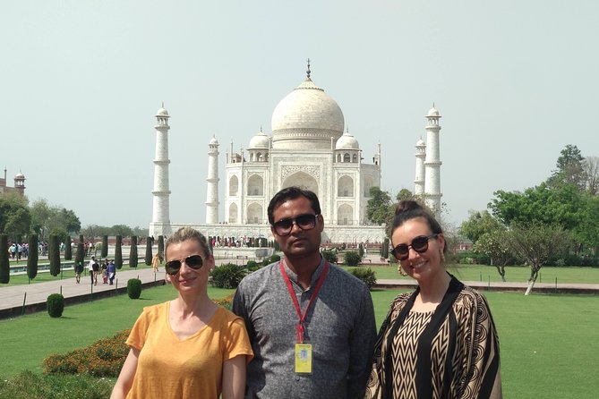 Day Tour Taj Mahal & Agra Fort by Private Car From Delhi - Key highlights that make this day trip work