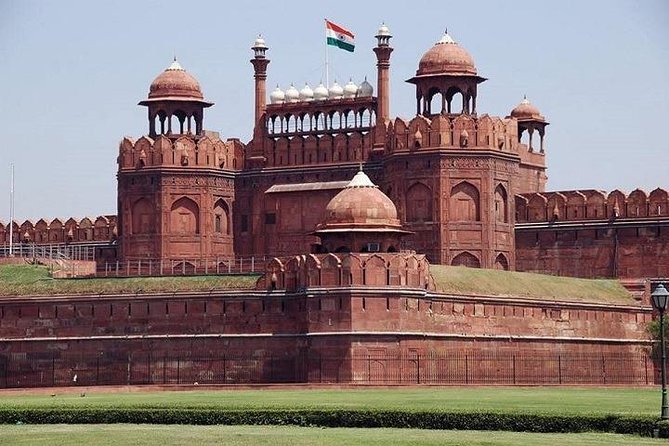 Delhi City Sightseeing Tour In a Private Car With Safe & Reliable Driver - The driver factor: safety, punctuality, and service you can feel