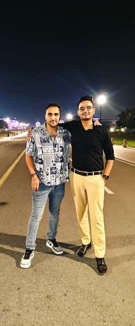 Delhi : Nightlife Tour with private car, guide & driver - What’s included (so you don’t get surprise-added costs right away)