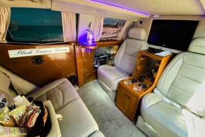 Deluxe GMC Limousine from Cancun Airport to Puerto Morelos - What the Deluxe GMC Limousine Includes (Comfort and Quiet Wins)