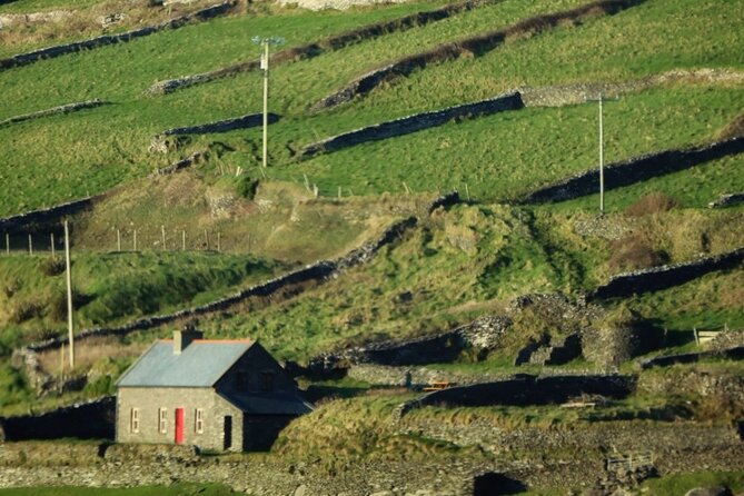 Dingle: Hour Slea Head Drive Tour 4hr - Personal Chauffeur Guide - Slea Head Drive: Slea Head Point and Blasket Islands viewing