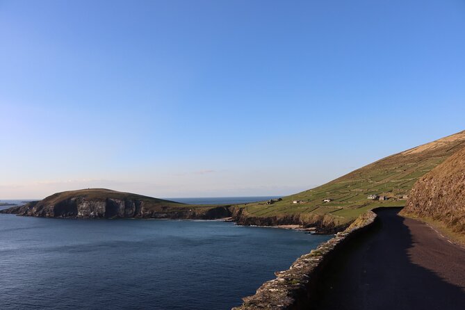 Dingle: Slea Head Drive Tour Full Day - Personal Chauffeur Guide - Start at Dingle Harbour: first coastal views before the road tightens