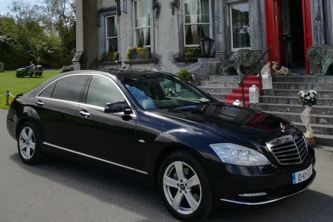 Dingle Town & Peninsula Private Chauffeur Driven Day Tour From Killarney Luxury - The Luxury Vehicle and the Pace: Ford Tourneo Custom in Real Life