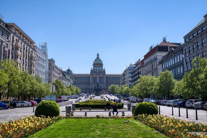 Discover Prague in Comfort: 9-Hour Private Car/Van (1–7 pax) - Charles Bridge and Kampa Island: the crowds you expect, plus a quieter payoff