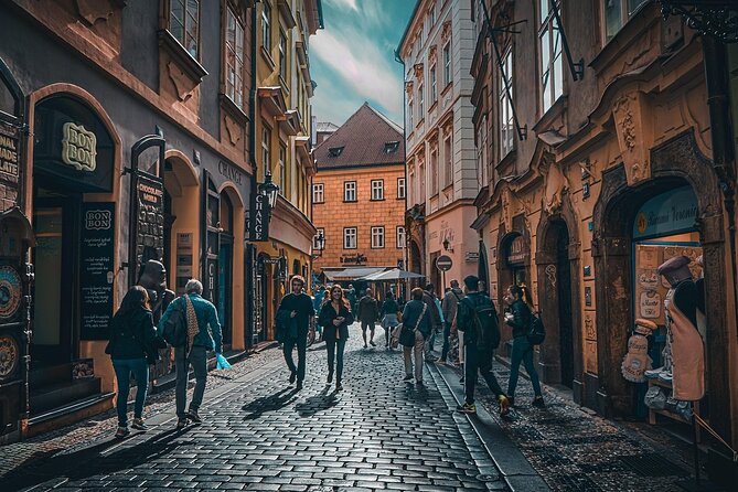 Discover Prague in Comfort: 9-Hour Private Car/Van (1–7 pax) - Old Town lunch break: keep it practical and eat like you’re here