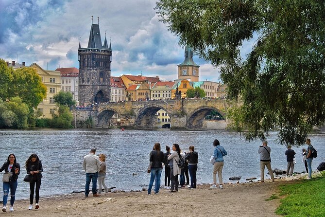 Discover Prague in Comfort: 9-Hour Private Car/Van (1–7 pax) - Prague Castle and St. Vitus Cathedral: why Stop 1 is worth the effort