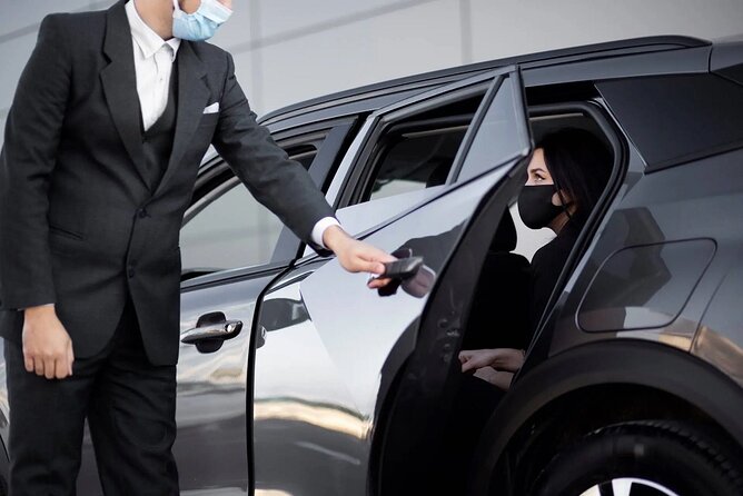 Dubai: Full-Day Private Car and Driver Hire - When your driver is also your mini guide
