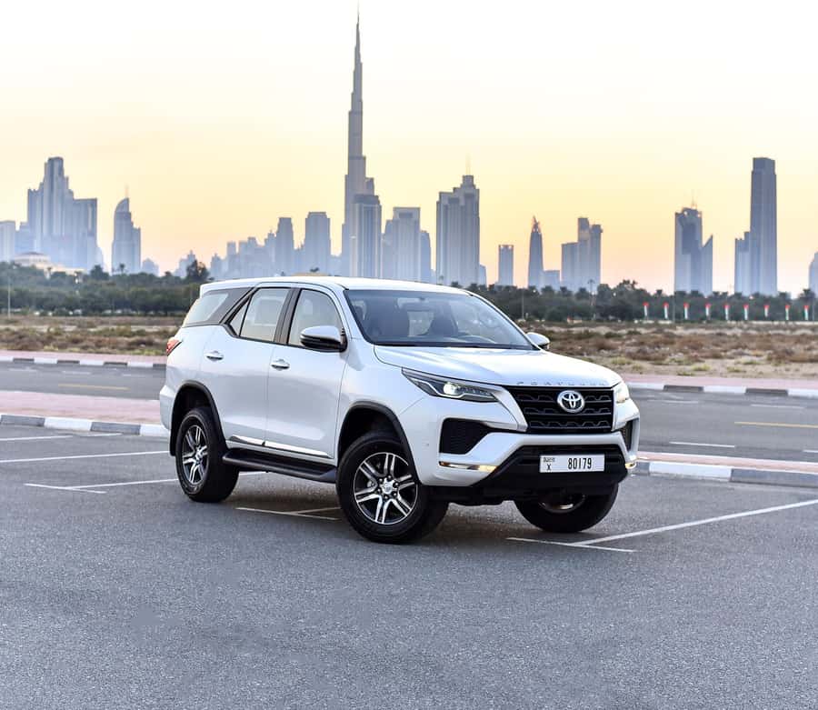 Dubai: Full-Day Private Car and Driver Hire - English-speaking drivers and the no-guide trade-off